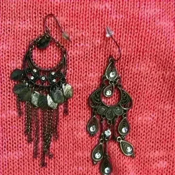 Necklace and two pairs of dangle earrings to match - Picture 5 of 5